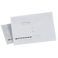 Белые почтовые конверты с треугольным клапаном